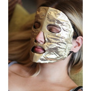 Sensory Retreats Divine Glow Self-Heating Face Mask